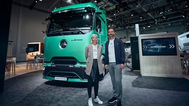 IAA Transportation 2026: Daimler Truck feiert 130 Jahre Lkw und bringt den Transport von morgen auf die Straße