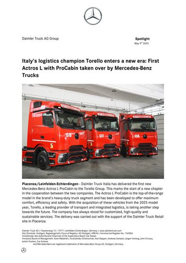 Italy's logistics champion Torello enters a new era: First Actros L with ProCabin taken over by Mercedes-Benz Trucks