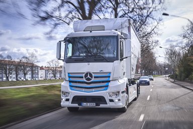 Fully battery-electric driven truck for heavy-duty distribution: Mercedes-Benz eActros starts in the Murg valley: emission-free and quiet transportation
