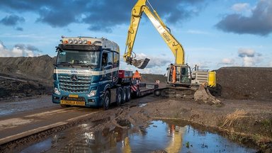 Leistungsstarker Neuzugang im Fuhrpark: Mercedes-Benz Actros SLT bei Luijendijk & van der Wal