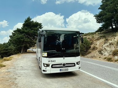 Heiß auf E: erfolgreiche Sommererprobung des neuen Mercedes-Benz eIntouro in Spanien