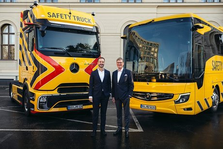 Big vehicles, big responsibility:  Mercedes-Benz Trucks and Daimler Buses are driving road safety in the electric era