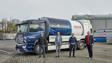 Lokal CO2-neutrale Abfallentsorgung: Mercedes-Benz eActros elektrifiziert REMONDIS in Köln