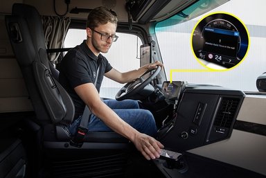 Blickrichtung, Müdigkeit, Umfeld: Mercedes-Benz Trucks erweitert Assistenzsysteme für mehr Sicherheit ab 2026