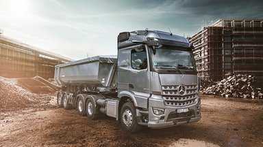 Mercedes-Benz Trucks auf der bauma 2025: Nachhaltige Fahrzeug-, Service- und Mobilitätslösungen für den Bauverkehr