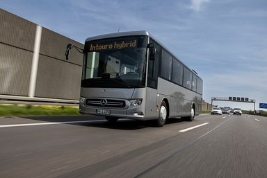 The compact Mercedes-Benz Intouro K hybrid inter-city bus