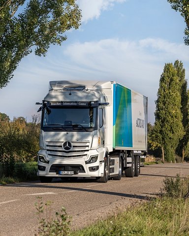 Mercedes-Benz eActros 400