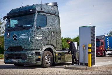 Mercedes-Benz Trucks durchbricht Schallmauer beim elektrischen Laden mit 1.000 Kilowatt Leistung