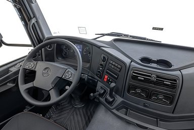 Mercedes-Benz Trucks introduces new extra-heavy truck Axor for Brazilian market