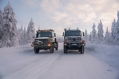 Green light at the Arctic Circle: Daimler Truck defence vehicles pass winter testing on ice and snow