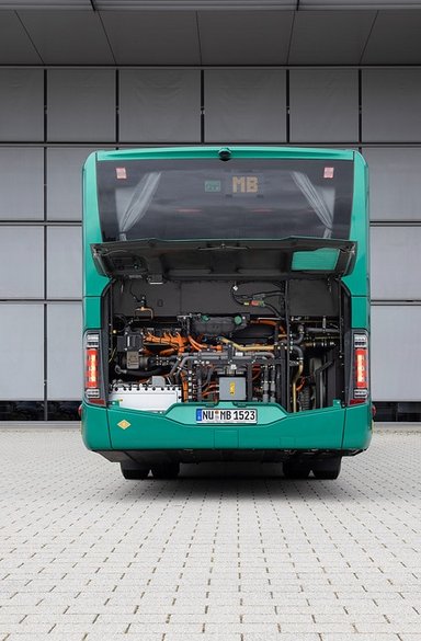 Mercedes-Benz eIntouro M