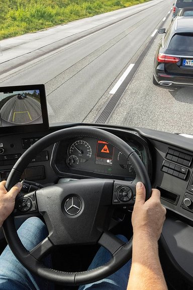 Sicherheit in neuer Dimension: Mercedes-Benz Tourismo Safety Coach 2024