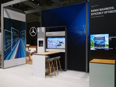 Mercedes-Benz eCitaro G fuel cell mit vollelektrischem Antrieb auf dem Global Public Transport Summit in Barcelona