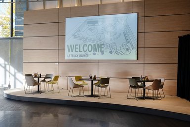 Mercedes-Benz Trucks eröffnet neues Customer Experience Center – Fokus auf Kundenorientierung und Markenwerte