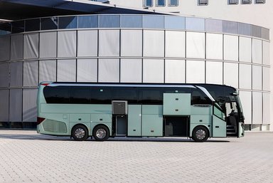Test vehicle Setra TopClass S 516 HDH