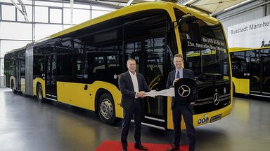 Daimler Buses übergibt eCitaro an Dresdner Verkehrsbetriebe: #wirbewegendresden - jetzt zum 250. Mal