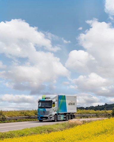 Mercedes-Benz eActros 400