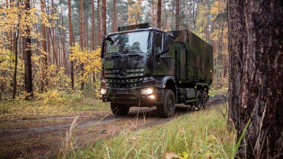 Mercedes-Benz Arocs 6x6