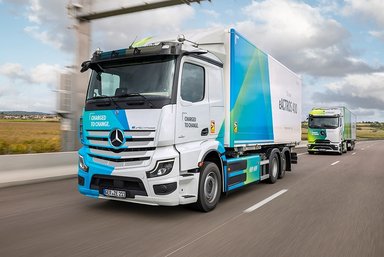 Gruppenbilder: Mercedes-Benz eActros 400 / eActros 600 / Actros L