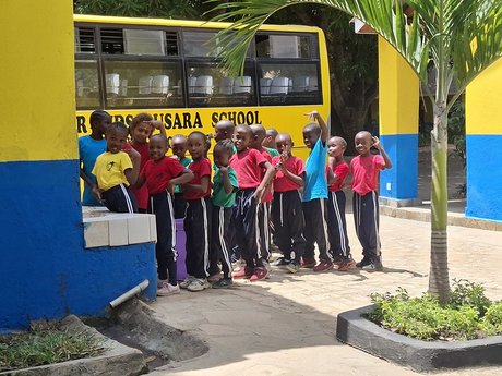 Working Together for Good: Employees and the Company Donate Around €275,000 with Daimler Truck ProCent