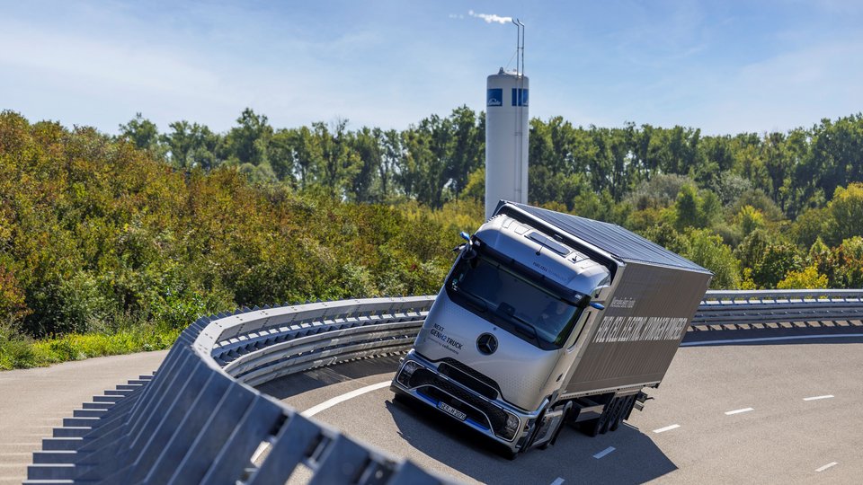 Mercedes-Benz NextGenH2 Truck