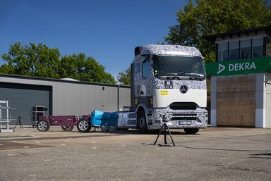 Sicherer unterwegs mit Hochvolt: Hohe passive Sicherheit des Mercedes-Benz eActros 600 in Crash-Tests bestätigt
