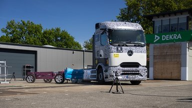 Sicherer unterwegs mit Hochvolt: Hohe passive Sicherheit des Mercedes-Benz eActros 600 in Crash-Tests bestätigt 
