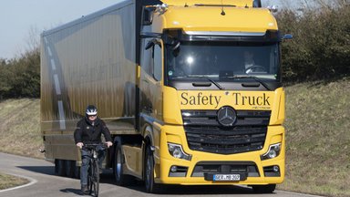 Mercedes-Benz Trucks: Die Starken schützen die Schwachen: Mercedes-Benz Trucks Safety Dialogue – Berlin 2019
