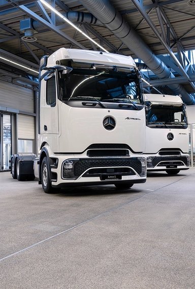 Mercedes-Benz Trucks and Girteka Agree on the Delivery of 500 Actros L ProCabin