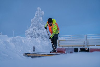 Green light at the Arctic Circle: Daimler Truck defence vehicles pass winter testing on ice and snow