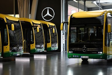 Mercedes-Benz eCitaro electrifies inter-city routes: 45 electric buses delivered to the VLP transport company in Mecklenburg-Western Pomerania