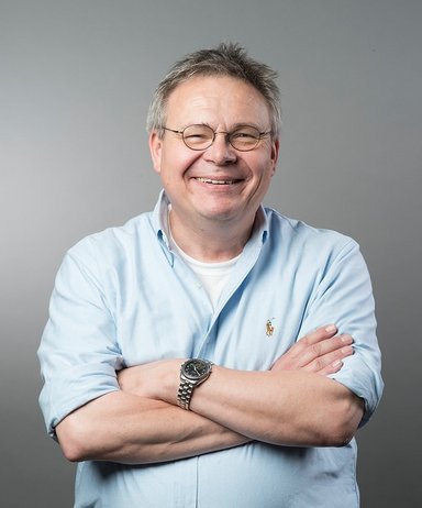 Andrew Johnson folgt auf Jörg Howe als Leiter der globalen Unternehmenskommunikation & External Affairs bei Daimler Truck