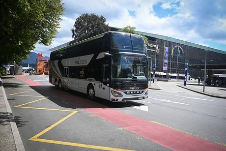 Setra-Tellbus connects the cantons of Lucerne and Uri