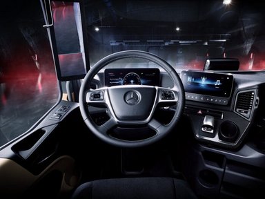 Mercedes-Benz Lkw: Starker Auftritt des neuen Actros: Mercedes-Benz Trucks präsentiert das Sondermodell „Edition 1“ auf der IAA Nutzfahrzeuge