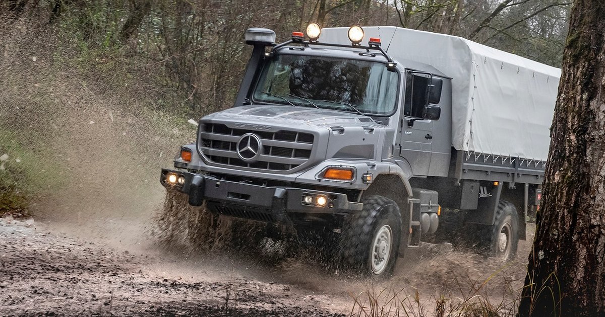 3546 Mercedes-Benz Zetros ロールオフスキップ Siku Mercedes-Benz Zetros with Roll-off Skip | Owls Hollow