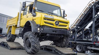Mercedes-Benz auf der Freilandmesse Demopark: Das ganze Jahr im Einsatz: Unimog-Geräteträger für Kommune, Landwirtschaft und Lohnunternehmer