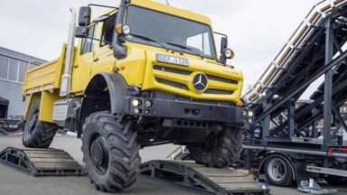 Mercedes-Benz auf der Freilandmesse Demopark: Das ganze Jahr im Einsatz: Unimog-Geräteträger für Kommune, Landwirtschaft und Lohnunternehmer