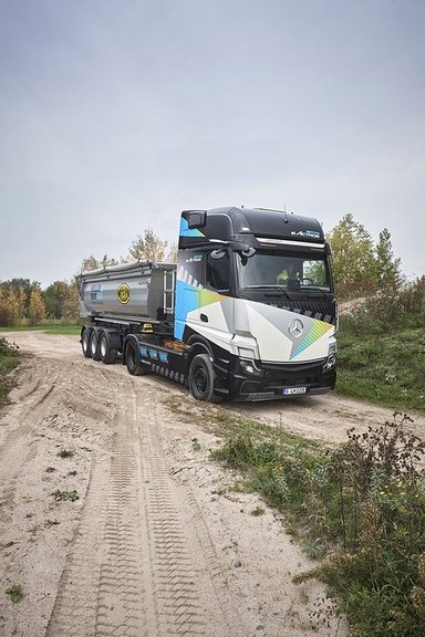 Bauverkehr goes Elektro: Mercedes-Benz Trucks präsentiert auf der bauma 2022 maßgeschneiderte geräuscharme und lokal CO2-neutrale Fahrzeuglösungen