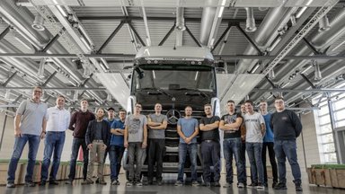 BEST-BKF – Gewinnertag im Mercedes-Benz Lkw-Werk Wörth: Die junge Trucker-Generation übernimmt das Steuerrad