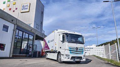 Electric. Practical. Good. – Ritter Sport uses all-electric Mercedes-Benz eActros for production supply