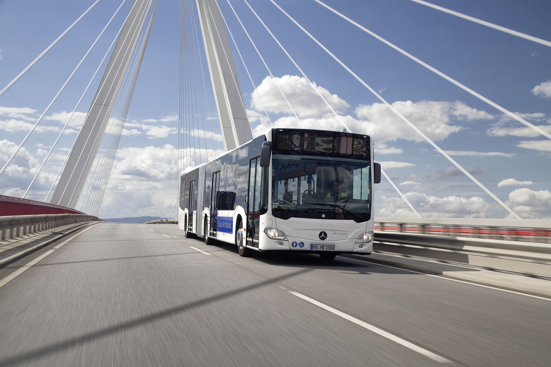 Biggest individual order of all time: Up to 950 city busses of the type Mercedes Benz Citaro and Citaro Solo for Berliner Verkehrsbetriebe (BVG) Citaro G