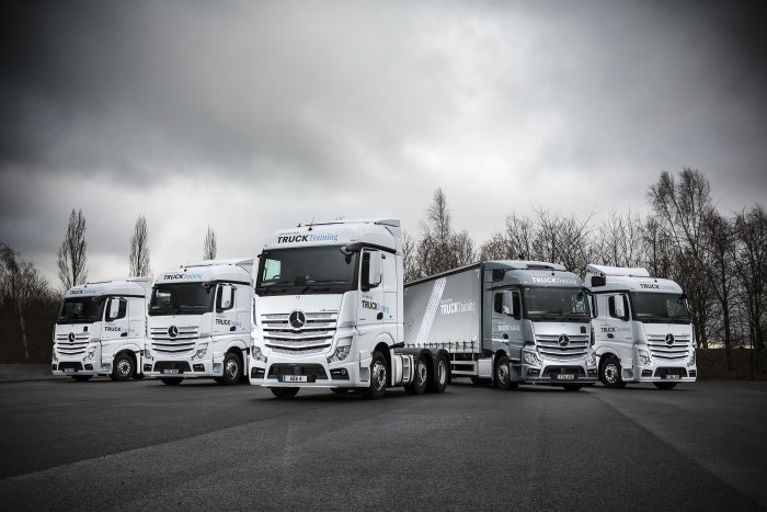 Vom ProfiTraining zu Mercedes-Benz TRUCKTraining: Mercedes-Benz TRUCKTraining als weltweites Fahrertraining