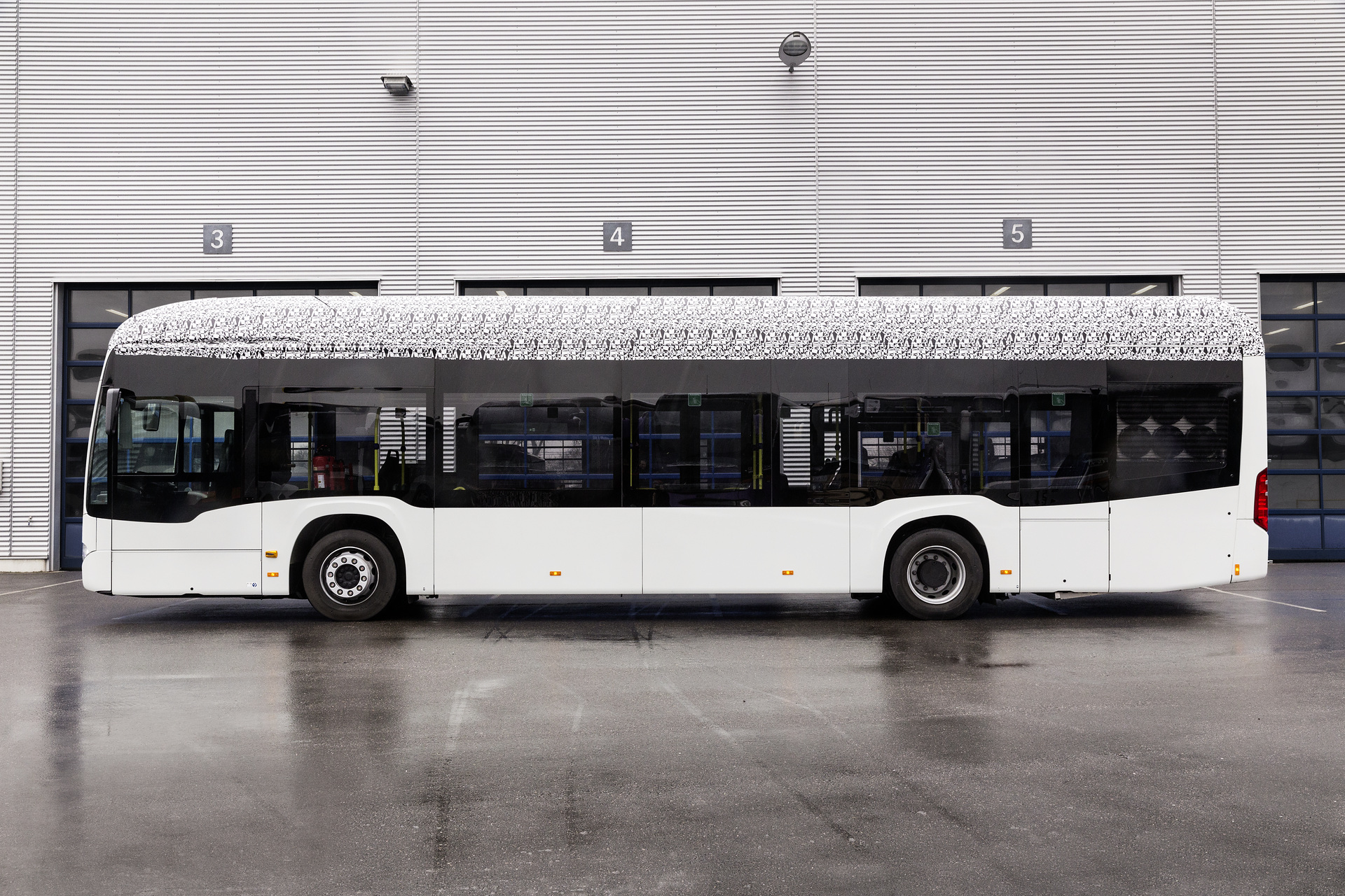 Mercedes-Benz Citaro mit vollelektrischem Antrieb, Exterieur, 2 x elektrischer Radnabenmotor, 2 x 125 kW, 2 x 485 Nm Mercedes-Benz Citaro mit vollelektrischem Antrieb