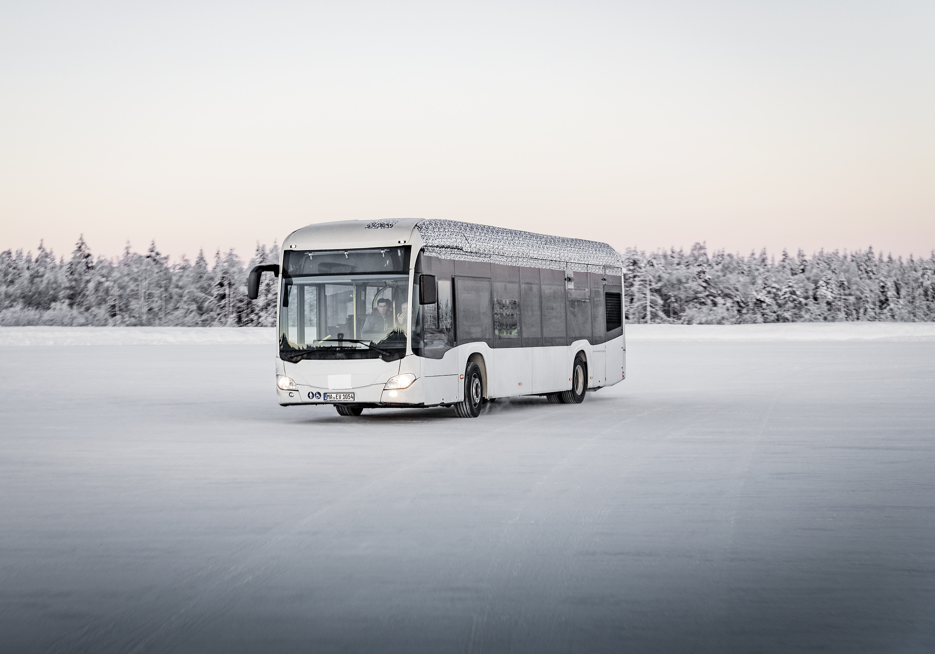 Mercedes-Benz Citaro mit vollelektrischem Antrieb, Exterieur, 2 x elektrischer Radnabenmotor, 2 x 125 kW, 2 x 485 Nm, Wintererprobung 2018, Finnland Mercedes-Benz Citaro mit vollelektrischem Antrieb