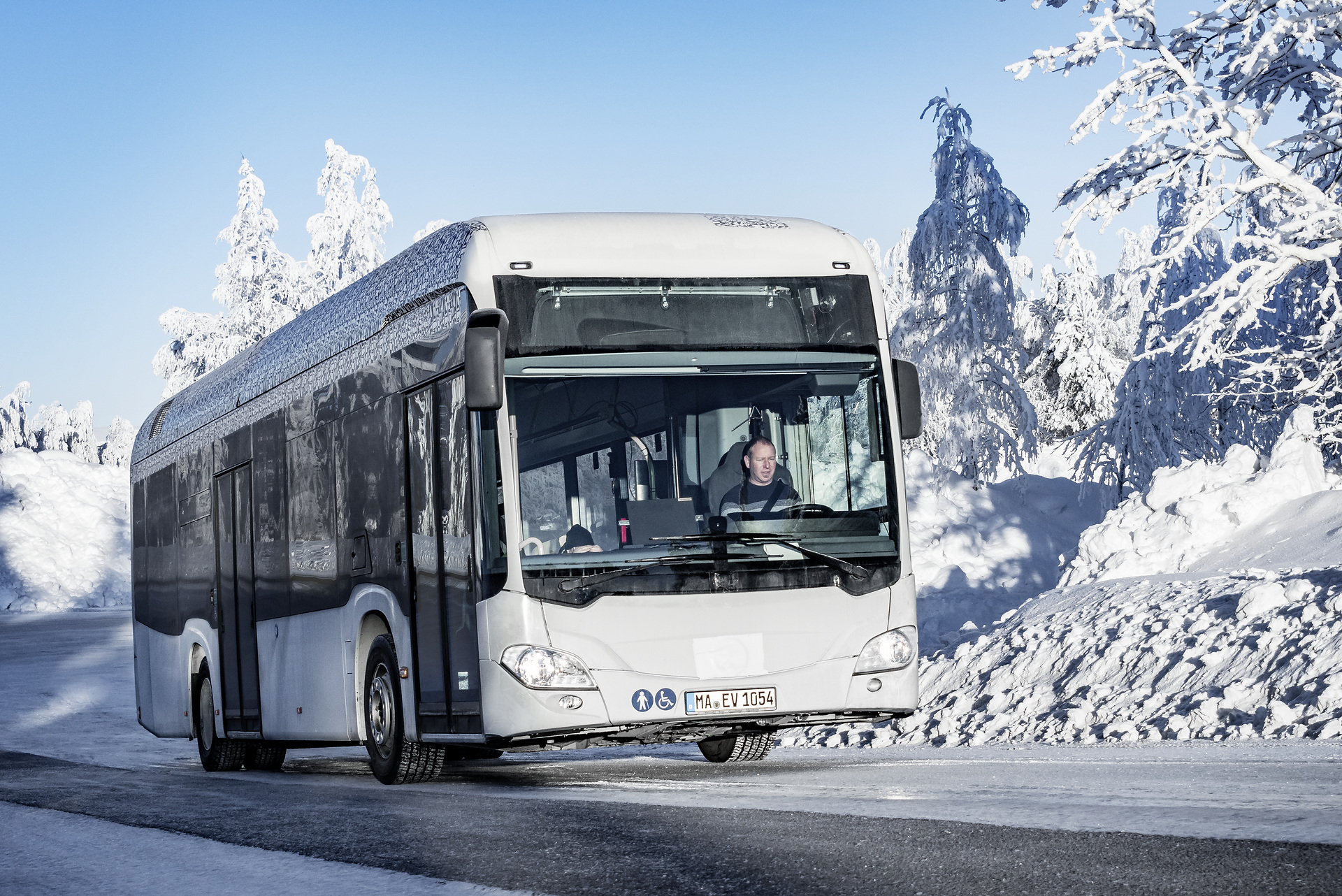 Mercedes-Benz Citaro mit vollelektrischem Antrieb, Exterieur, 2 x elektrischer Radnabenmotor, 2 x 125 kW, 2 x 485 Nm, Wintererprobung 2018, Finnland Mercedes-Benz Citaro mit vollelektrischem Antrieb