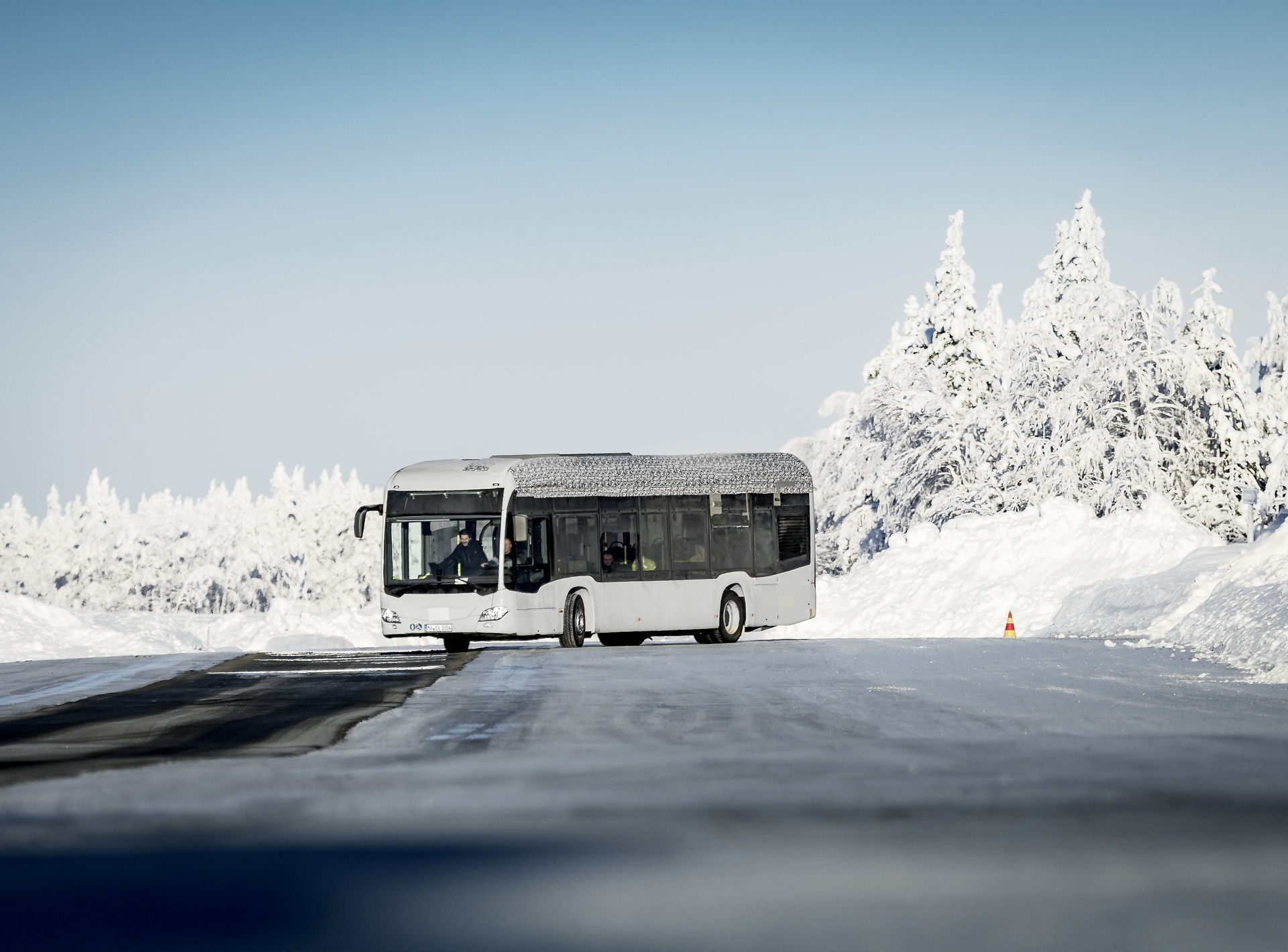 Mercedes-Benz Citaro mit vollelektrischem Antrieb, Exterieur, 2 x elektrischer Radnabenmotor, 2 x 125 kW, 2 x 485 Nm, Wintererprobung 2018, Finnland Mercedes-Benz Citaro mit vollelektrischem Antrieb