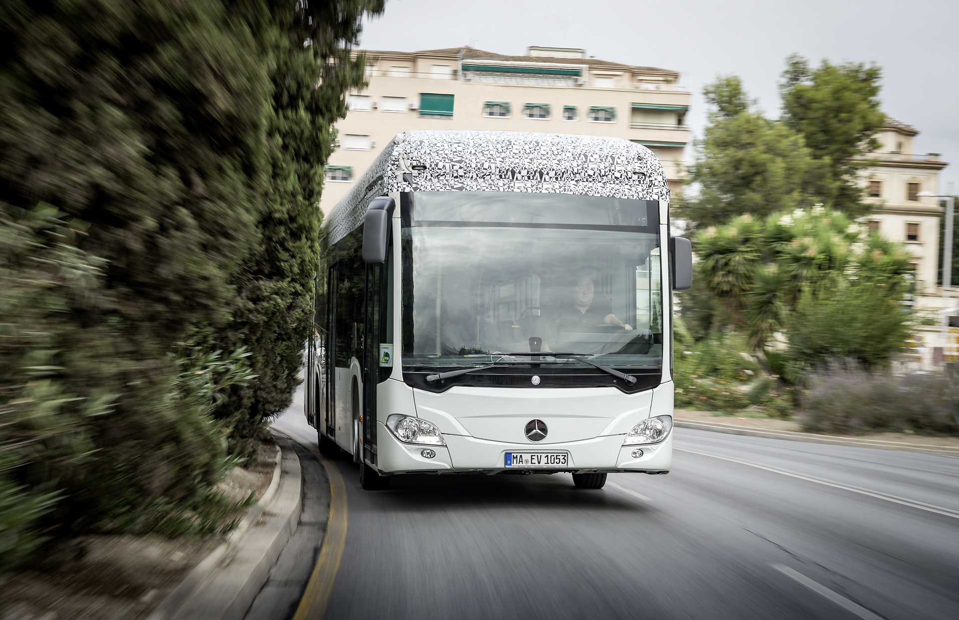 Mercedes-Benz Citaro mit vollelektrischem Antrieb, Exterieur, 2 x elektrischer Radnabenmotor, 2 x 125 kW, 2 x 485 Nm, Sommererprobung 2017, Spanien Mercedes-Benz Citaro mit vollelektrischem Antrieb