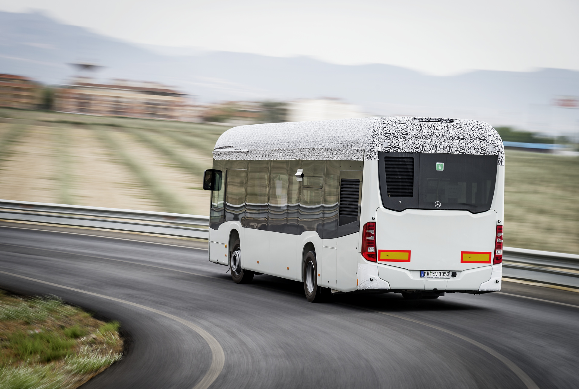 Mercedes-Benz Citaro mit vollelektrischem Antrieb, Exterieur, 2 x elektrischer Radnabenmotor, 2 x 125 kW, 2 x 485 Nm, Sommererprobung 2017, Spanien Mercedes-Benz Citaro mit vollelektrischem Antrieb