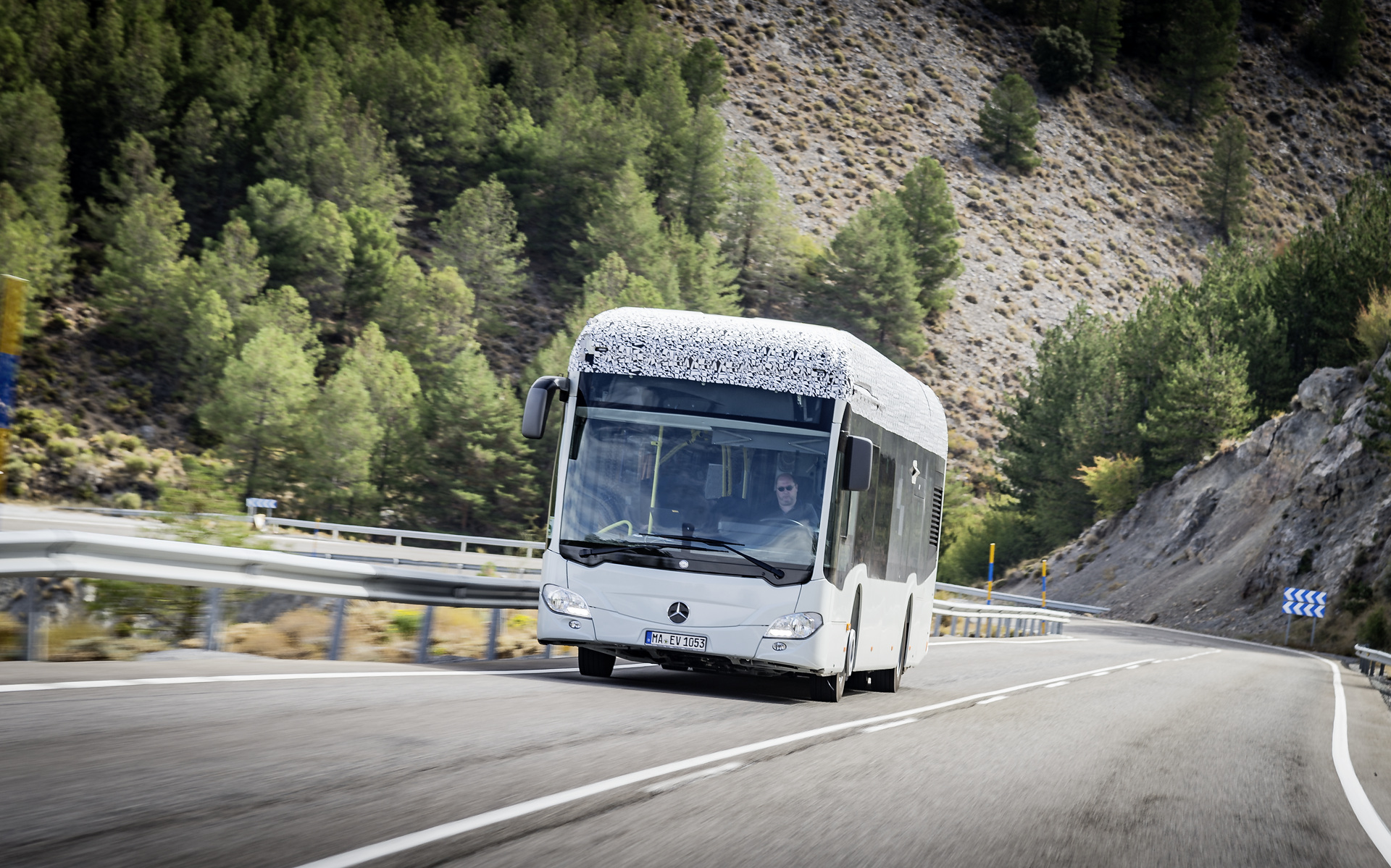 Mercedes-Benz Citaro mit vollelektrischem Antrieb, Exterieur, 2 x elektrischer Radnabenmotor, 2 x 125 kW, 2 x 485 Nm, Sommererprobung 2017, Spanien Mercedes-Benz Citaro mit vollelektrischem Antrieb