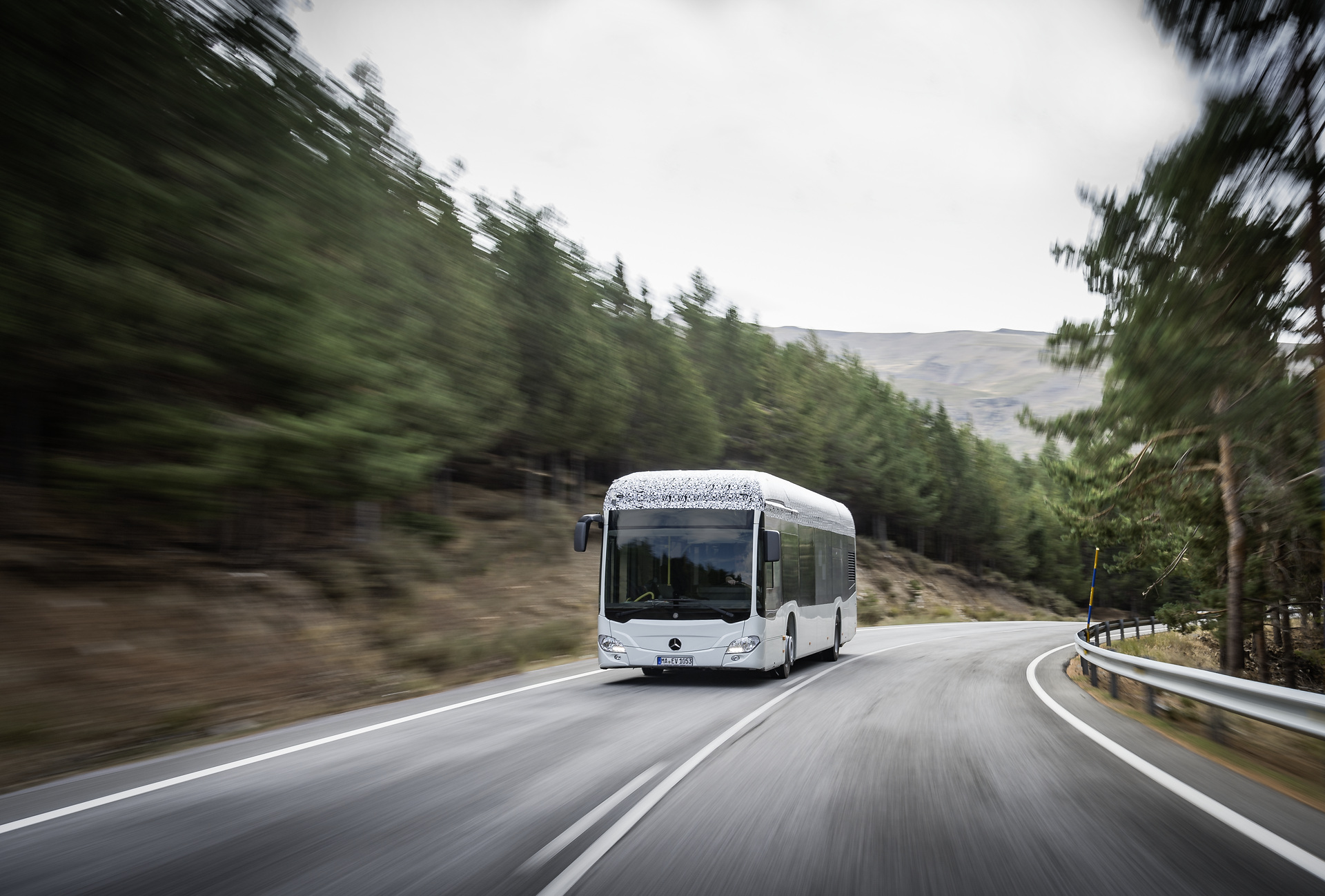 Mercedes-Benz Citaro mit vollelektrischem Antrieb, Exterieur, 2 x elektrischer Radnabenmotor, 2 x 125 kW, 2 x 485 Nm, Sommererprobung 2017, Spanien Mercedes-Benz Citaro mit vollelektrischem Antrieb
